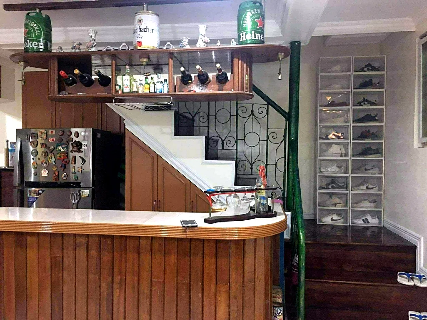 Ground floor bar island